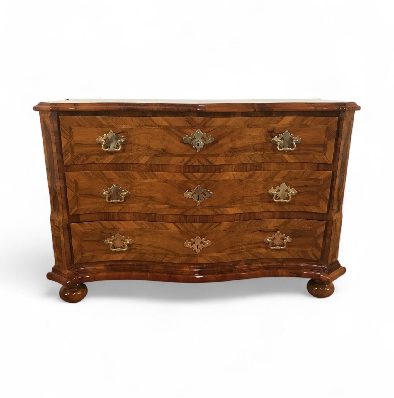 Exquisite German Baroque Chest of drawers with beautiful walnut veneer decor- Styylish