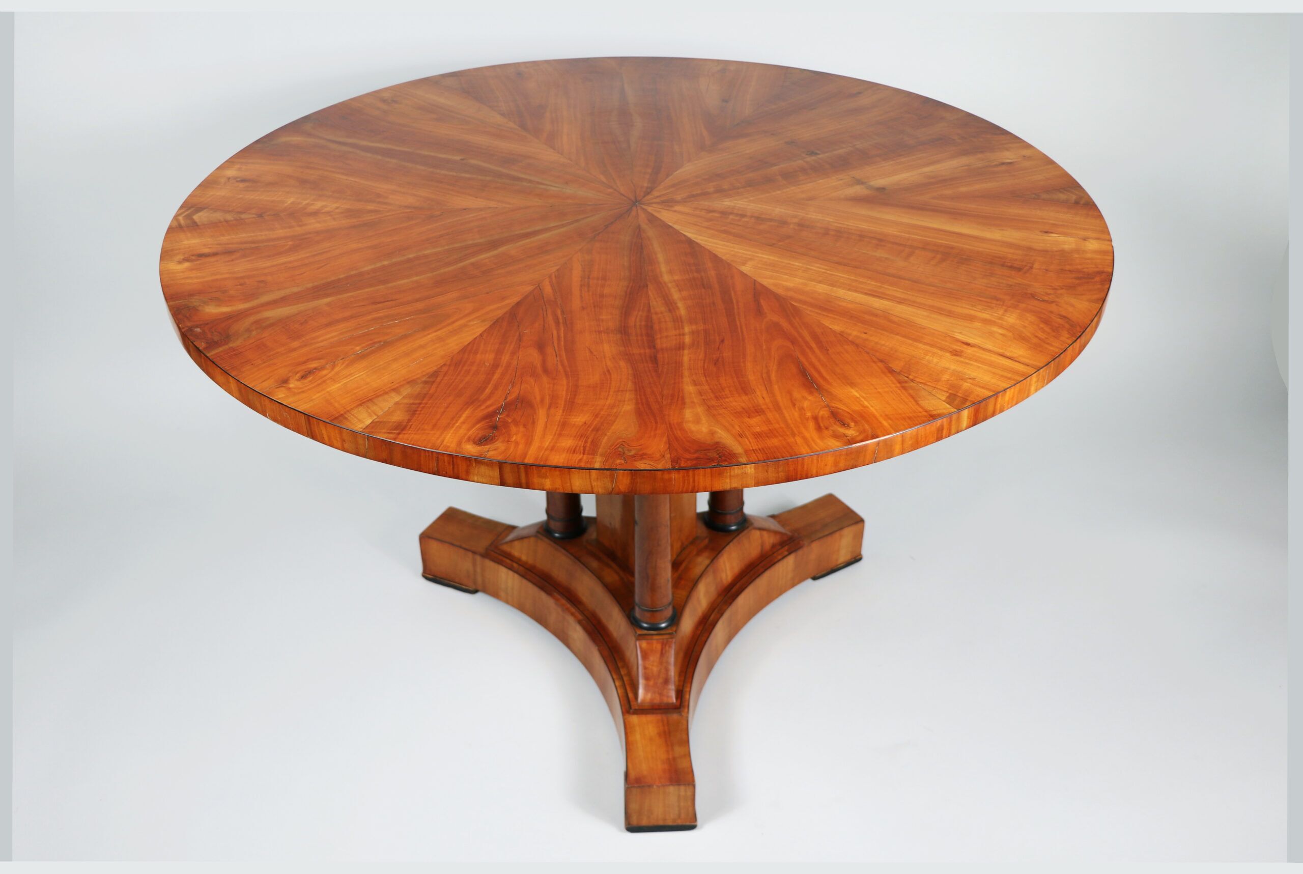 Viennese Biedermeier Cherry Table, Vienna, c. 1825. - Image 3