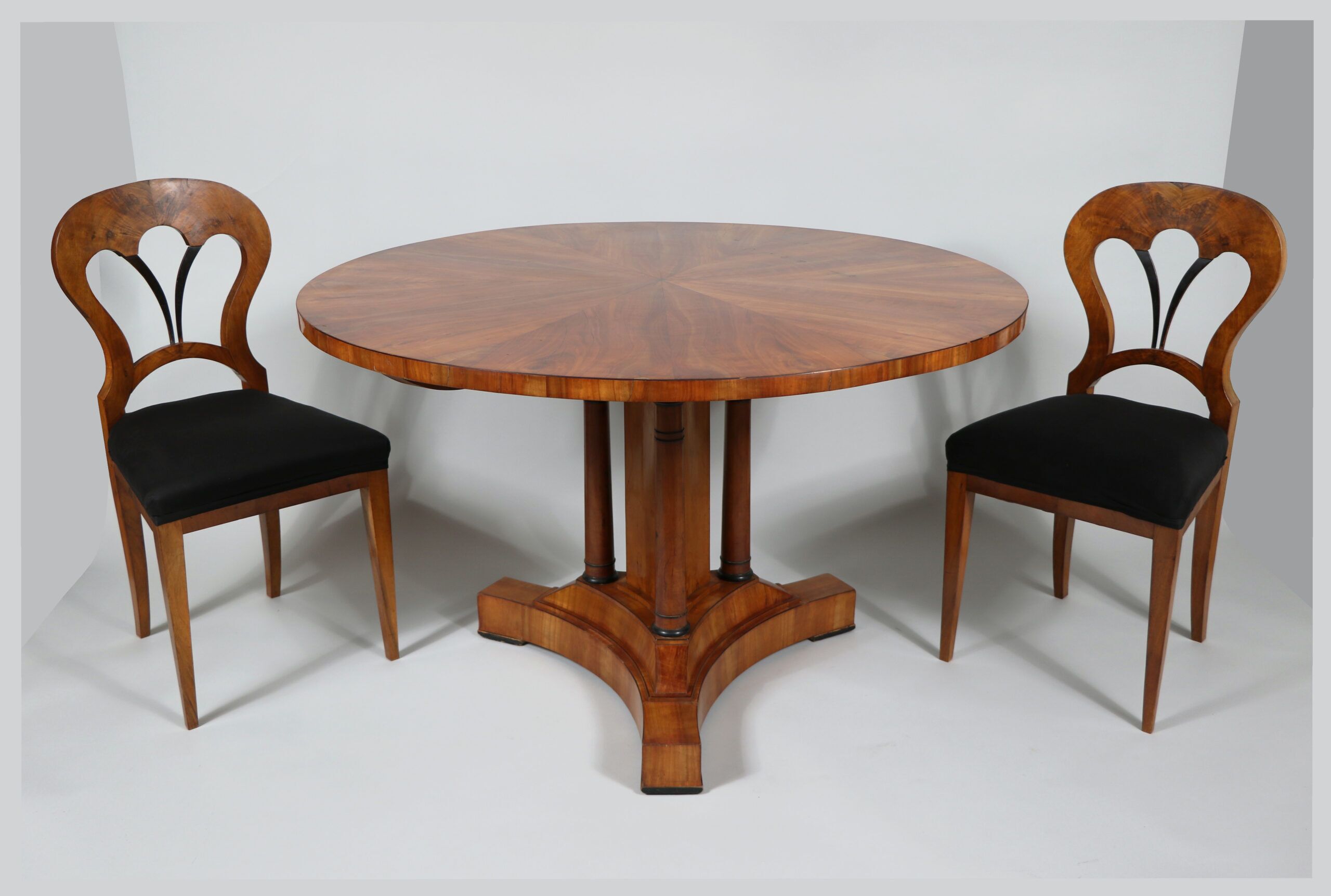 Viennese Biedermeier Cherry Table, Vienna, c. 1825. - Image 6