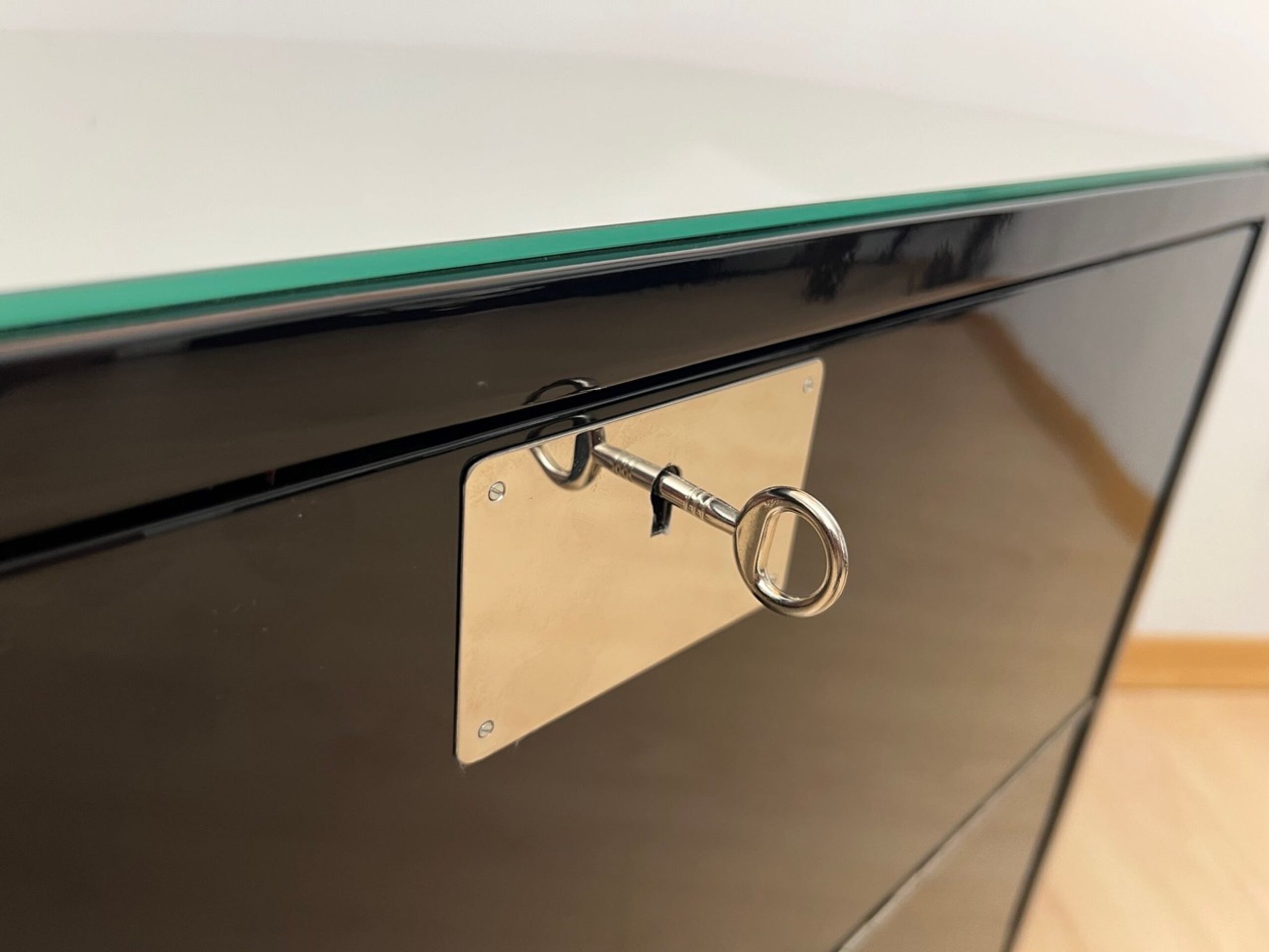 French Art Deco Bar Cart, Black Lacquer, France circa 1930 - Image 17