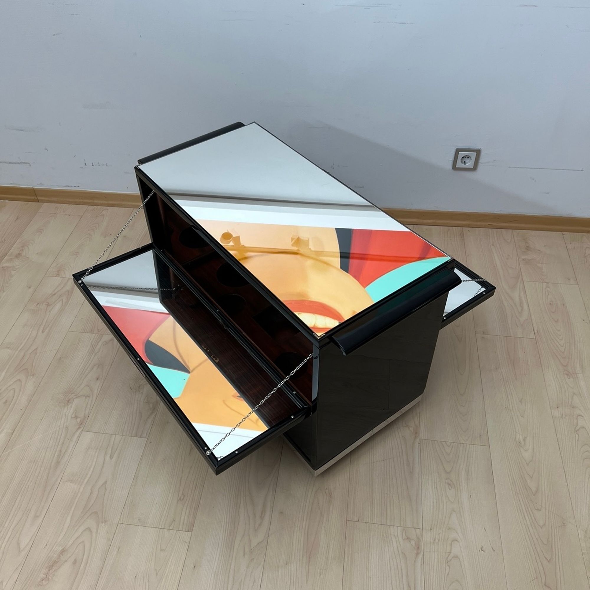 French Art Deco Bar Cart, Black Lacquer, France circa 1930 - Image 2