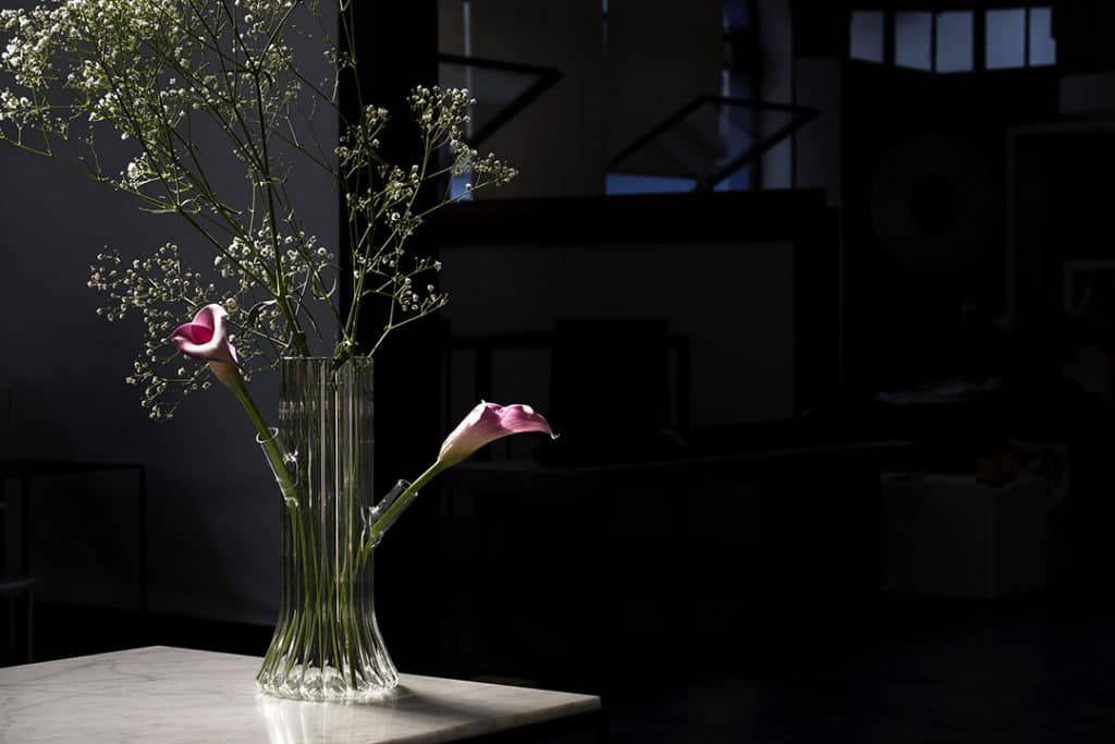 Glass vase Venice- view with flowers- styylish