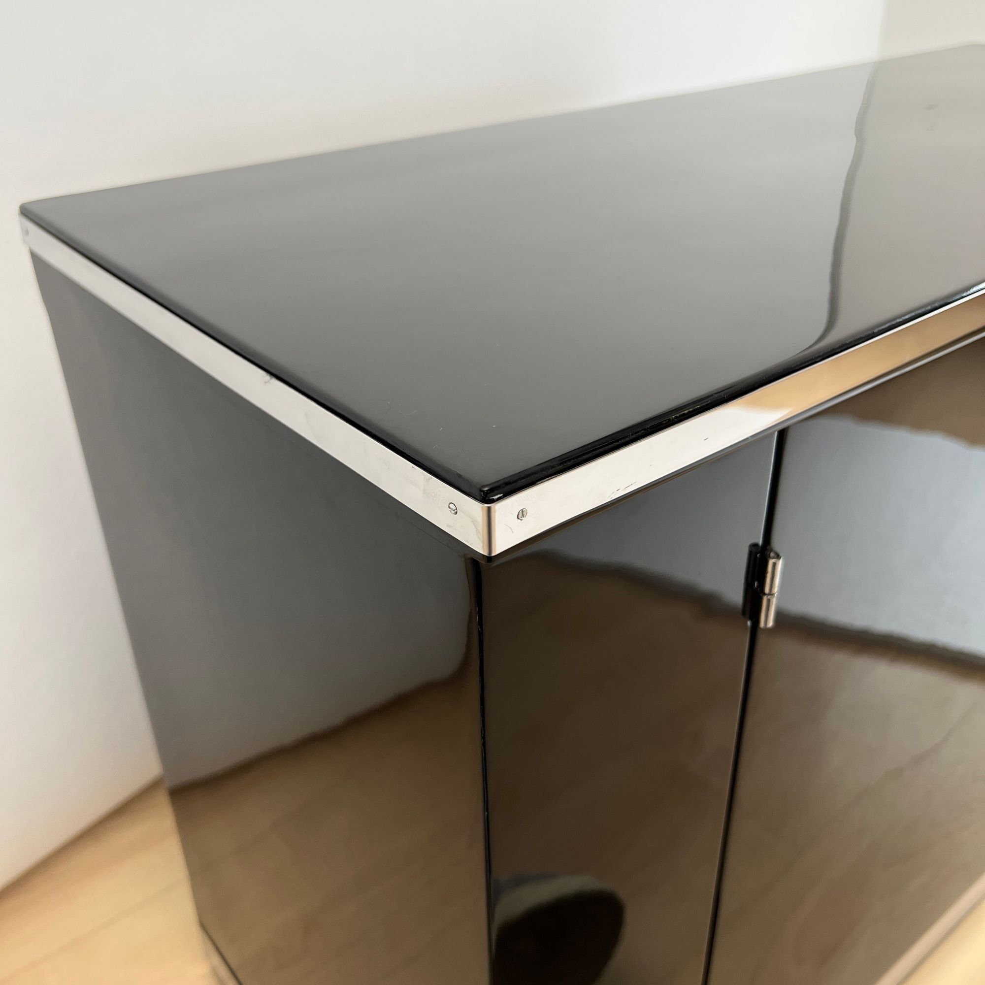 Art Deco Lowboard, Black Lacquer, France circa 1930 - Image 15