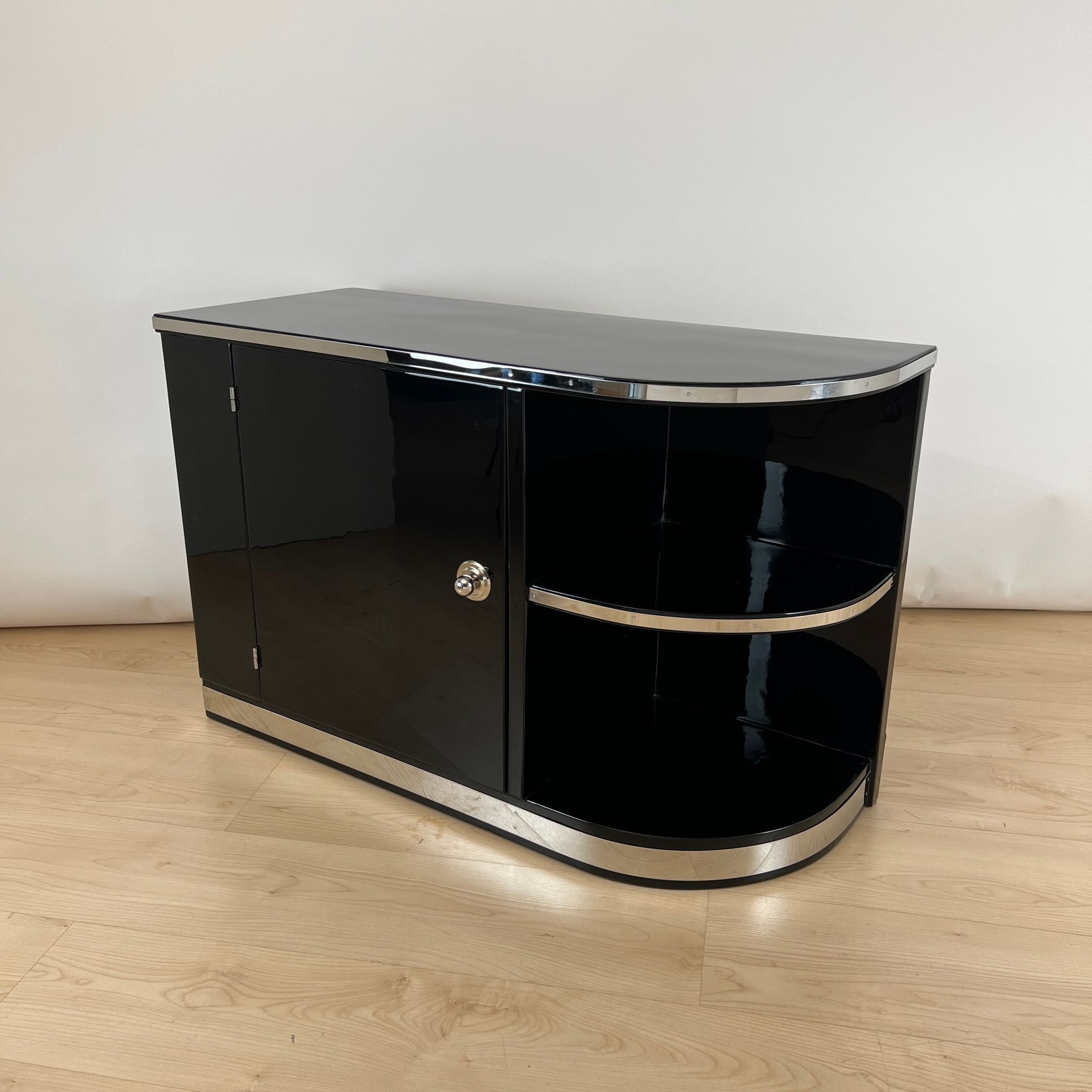 Art Deco Lowboard, Black Lacquer, France circa 1930 - Image 7