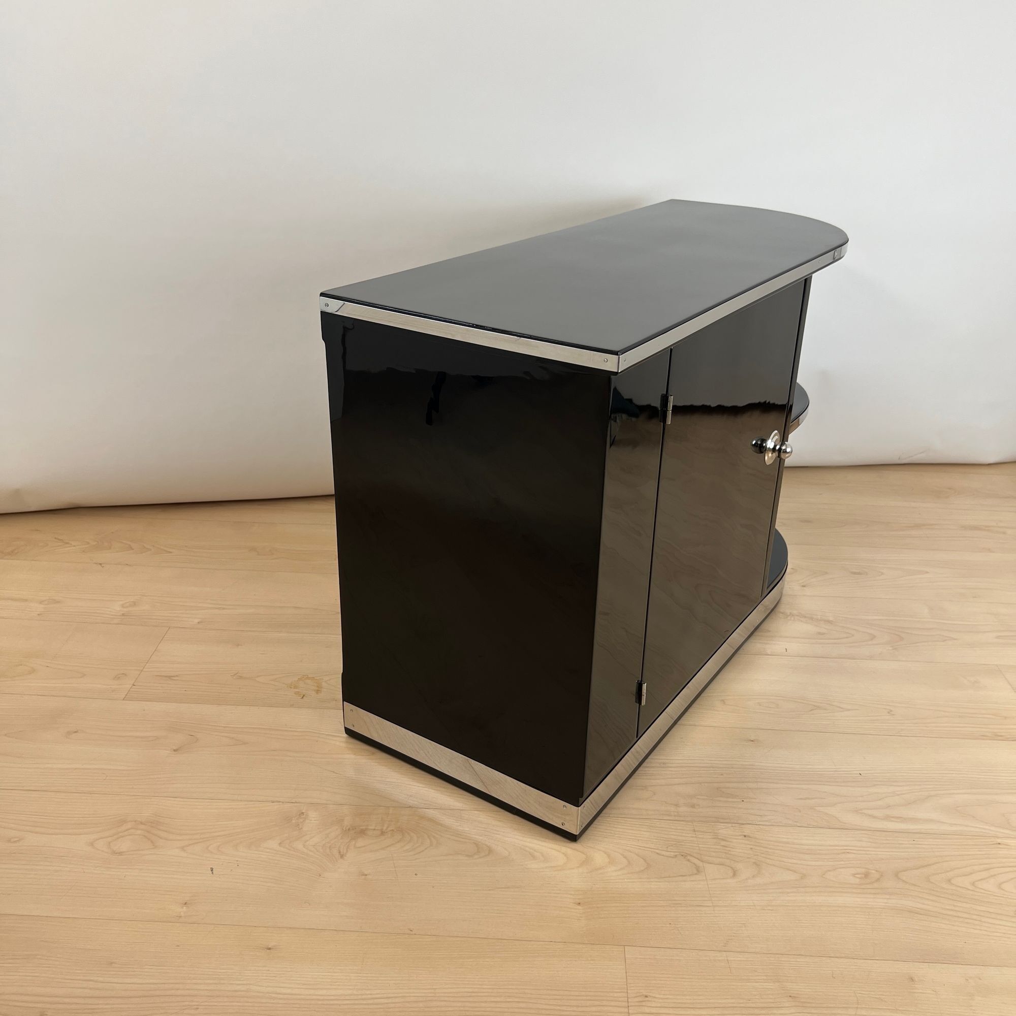 Art Deco Lowboard, Black Lacquer, France circa 1930 - Image 8