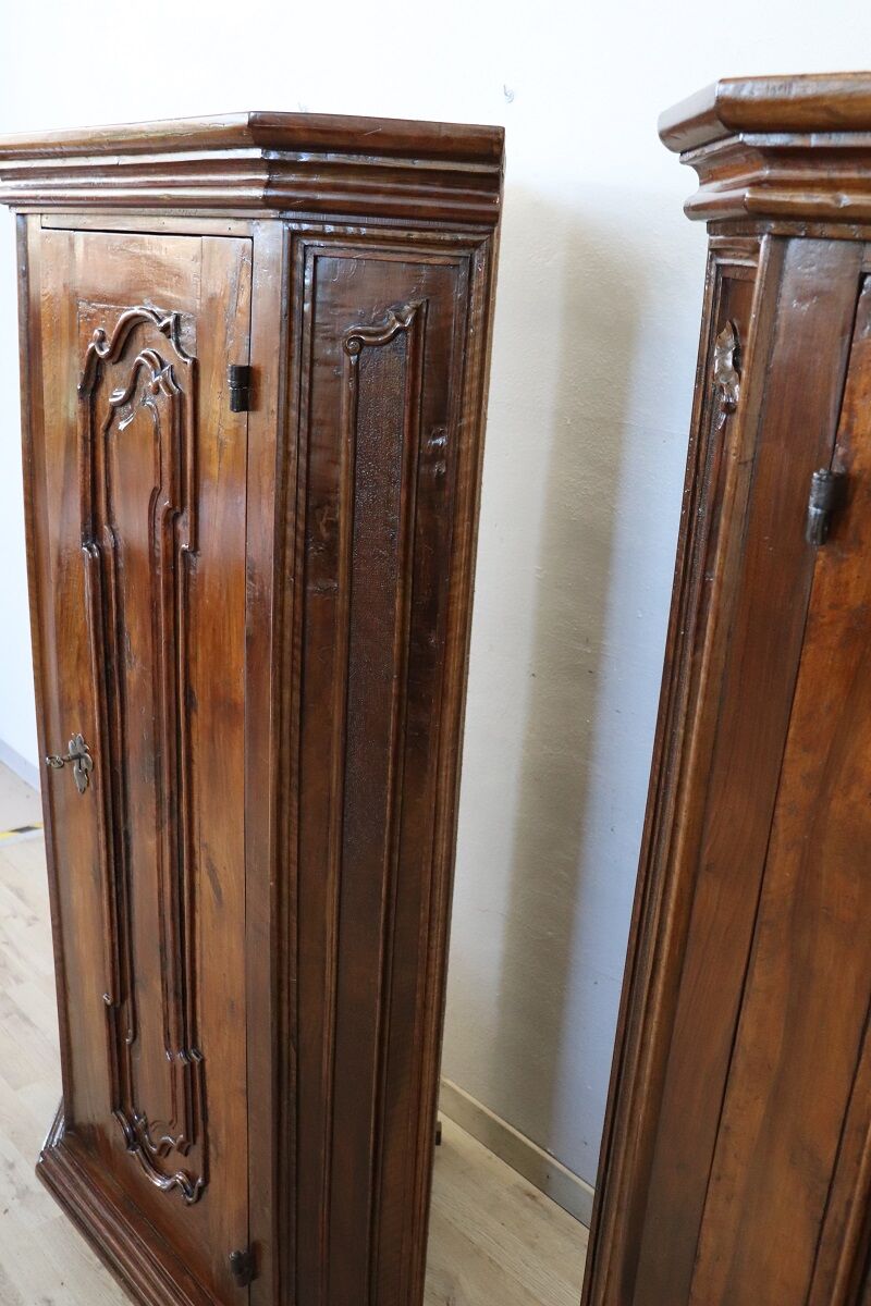 Pair of 17th century Italian Corner Cabinets - Image 8