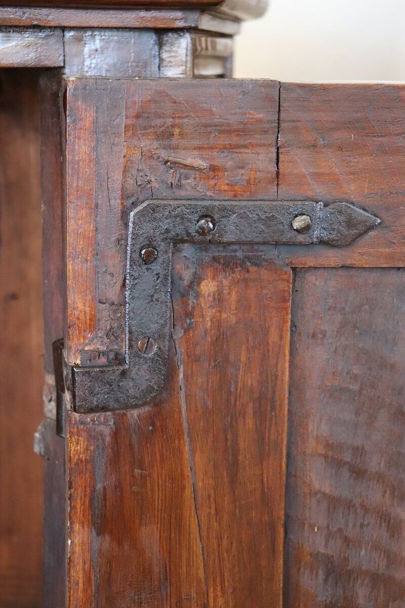 Pair of 17th century Italian Corner Cabinets - Image 10
