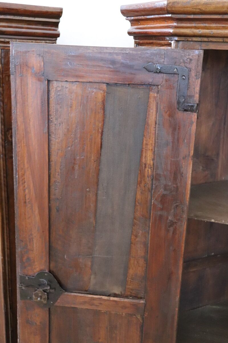 Pair of 17th century Italian Corner Cabinets - Image 16