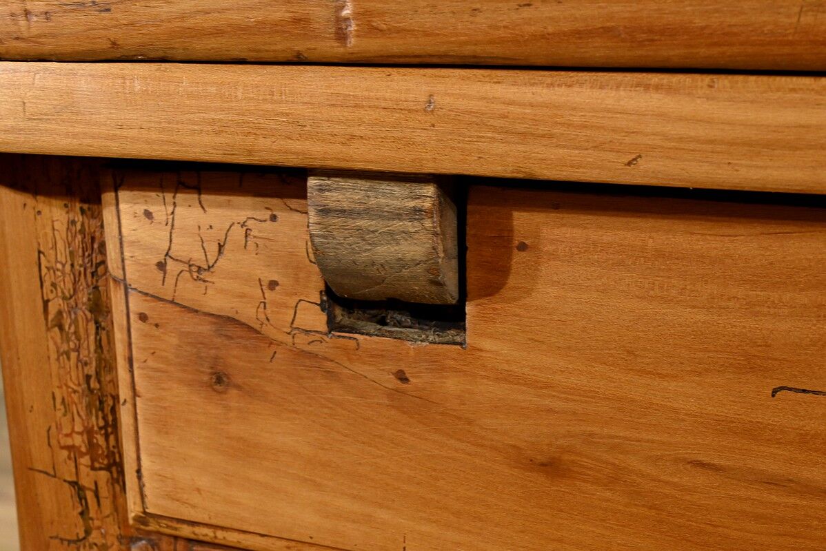 Extendable Farmhouse Table - Exposed Wood - Styylish