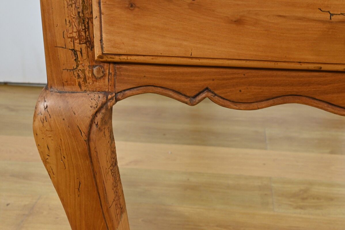 Extendable Farmhouse Table - Curved Detail - Styylish