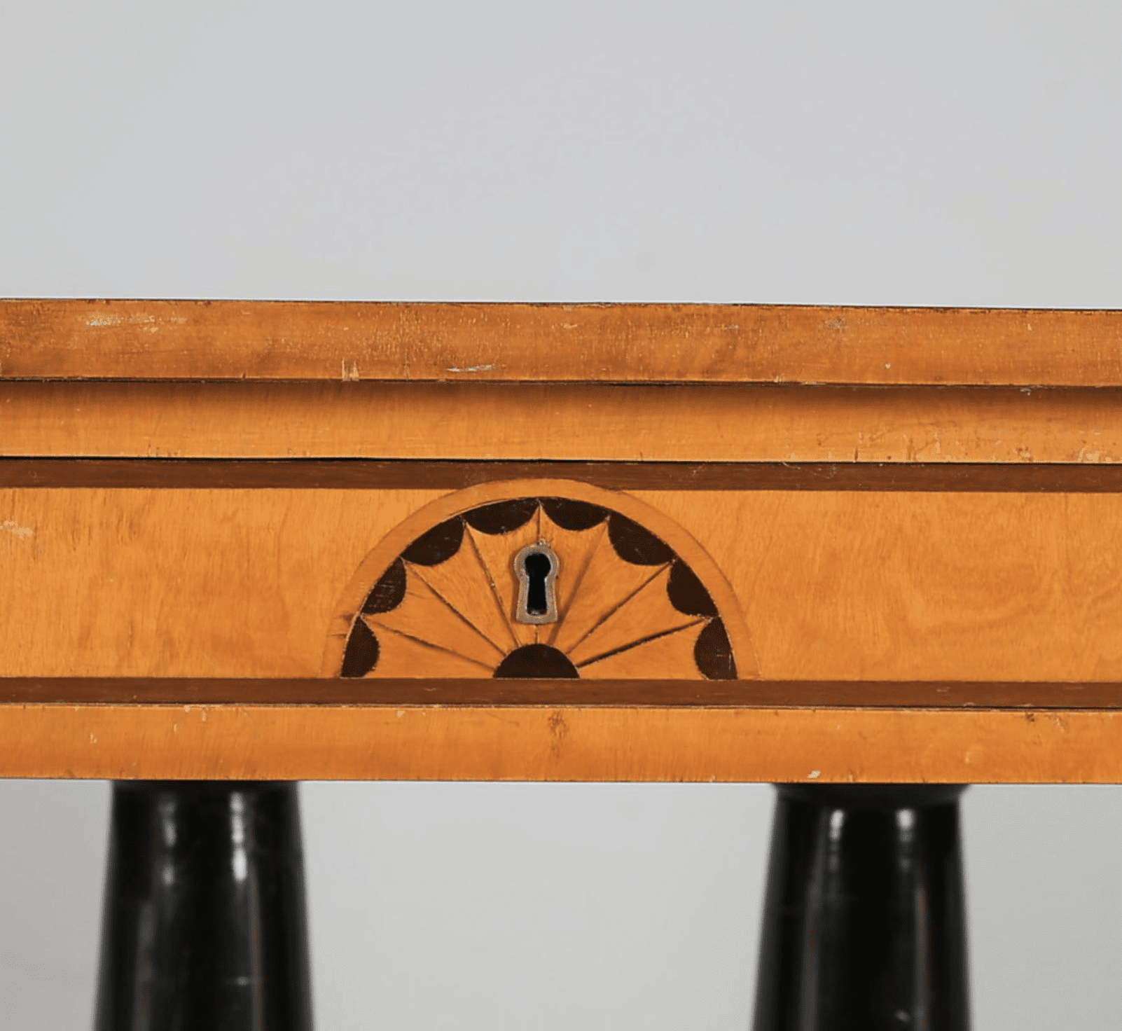 Swedish Biedermeier Pedestal Table - Key - Styylish