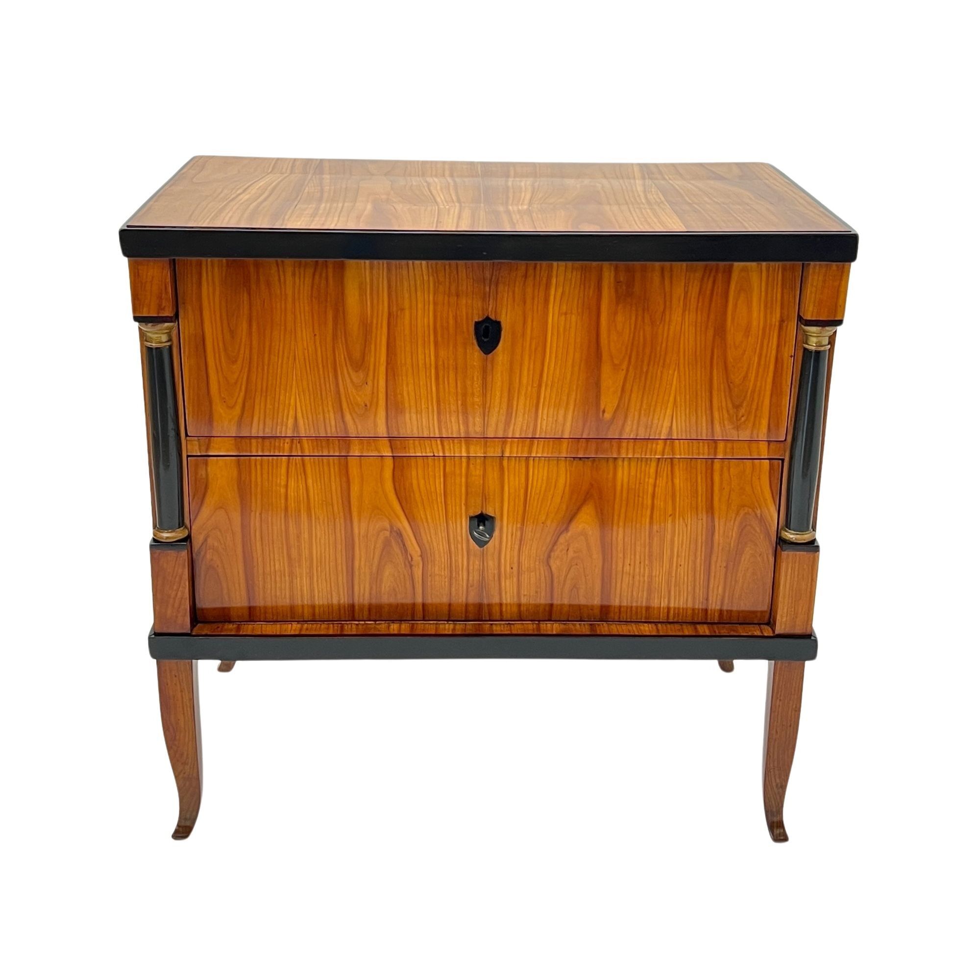 Biedermeier Commode - Styylish