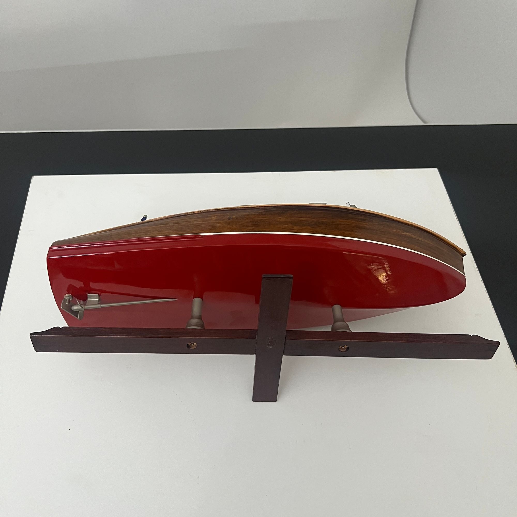 Miniature Motorboat by Chris Craft, Wood, Metal and Lacquer, USA circa 1950 - Image 12