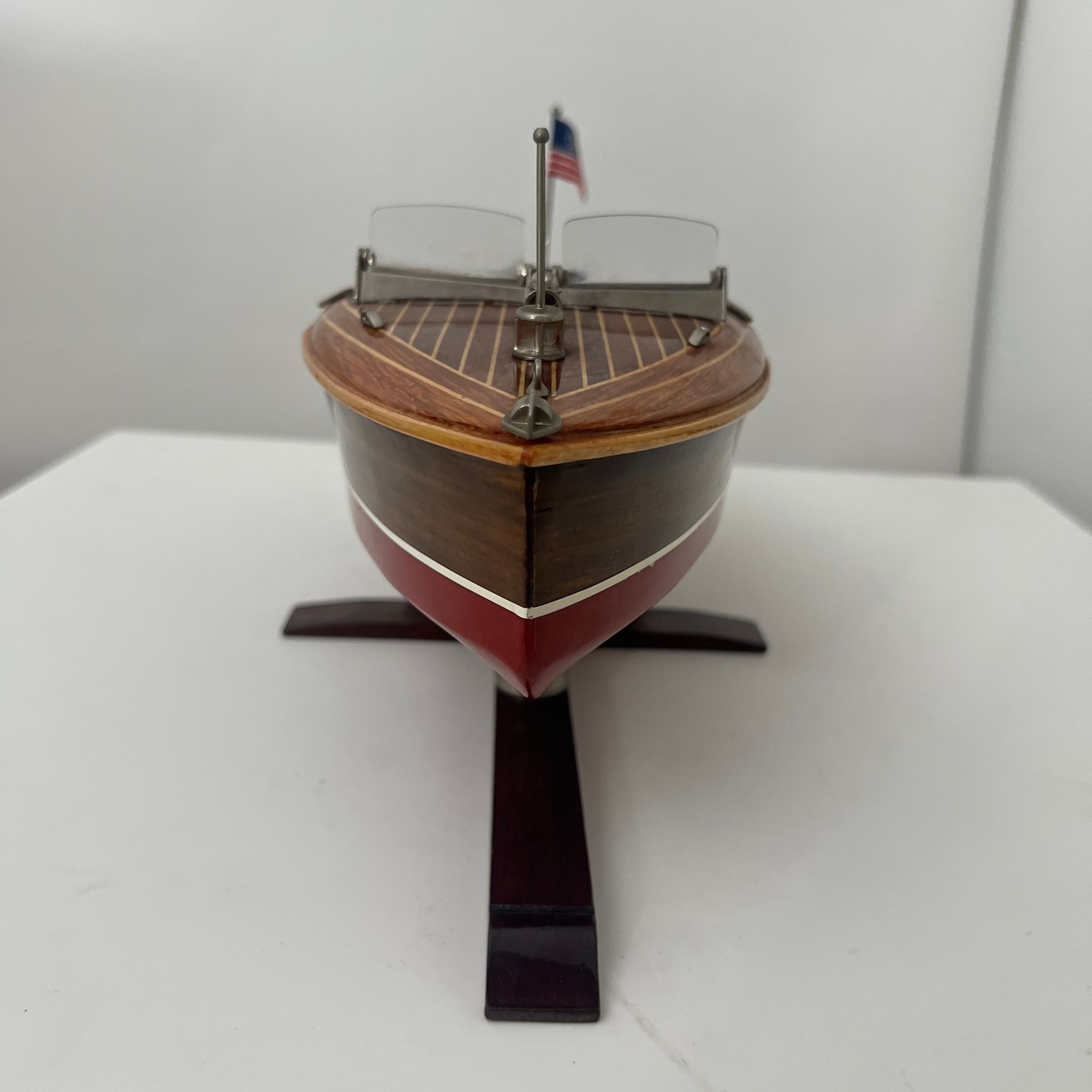 Miniature Motorboat by Chris Craft, Wood, Metal and Lacquer, USA circa 1950 - Image 6