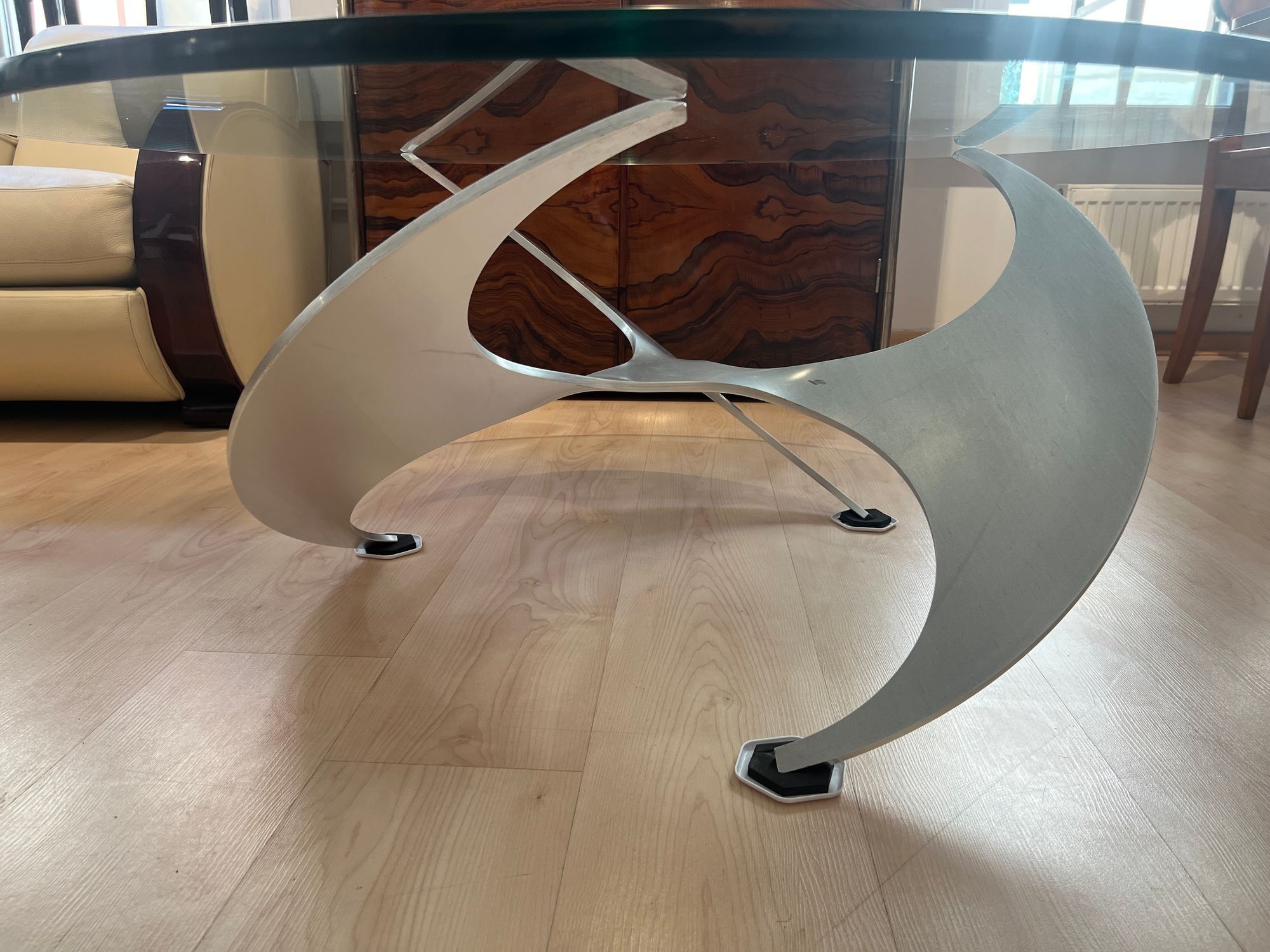 Propeller Coffee Table - aluminum base - Styylish