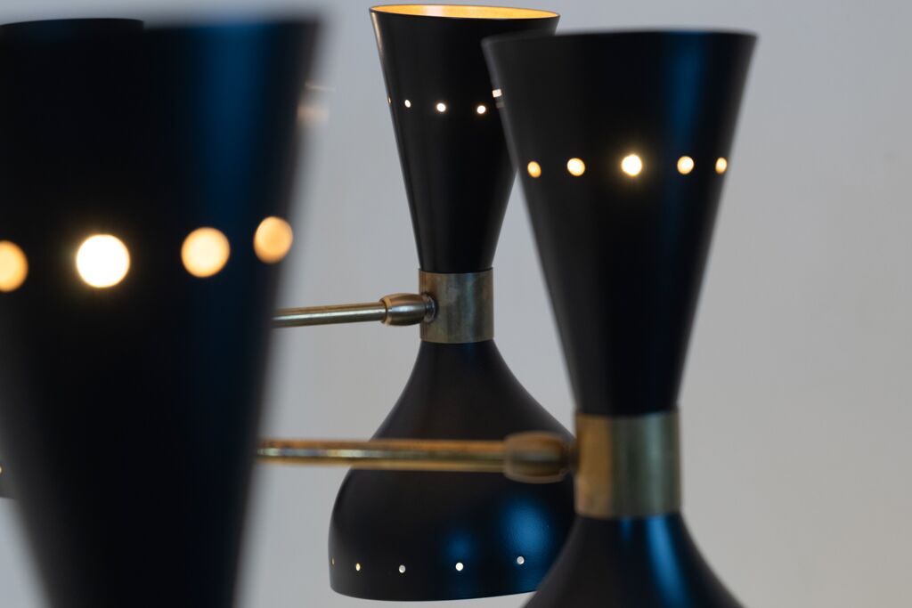24-Light Diabolo Chandelier in patinated brass and black lacquer - Image 6