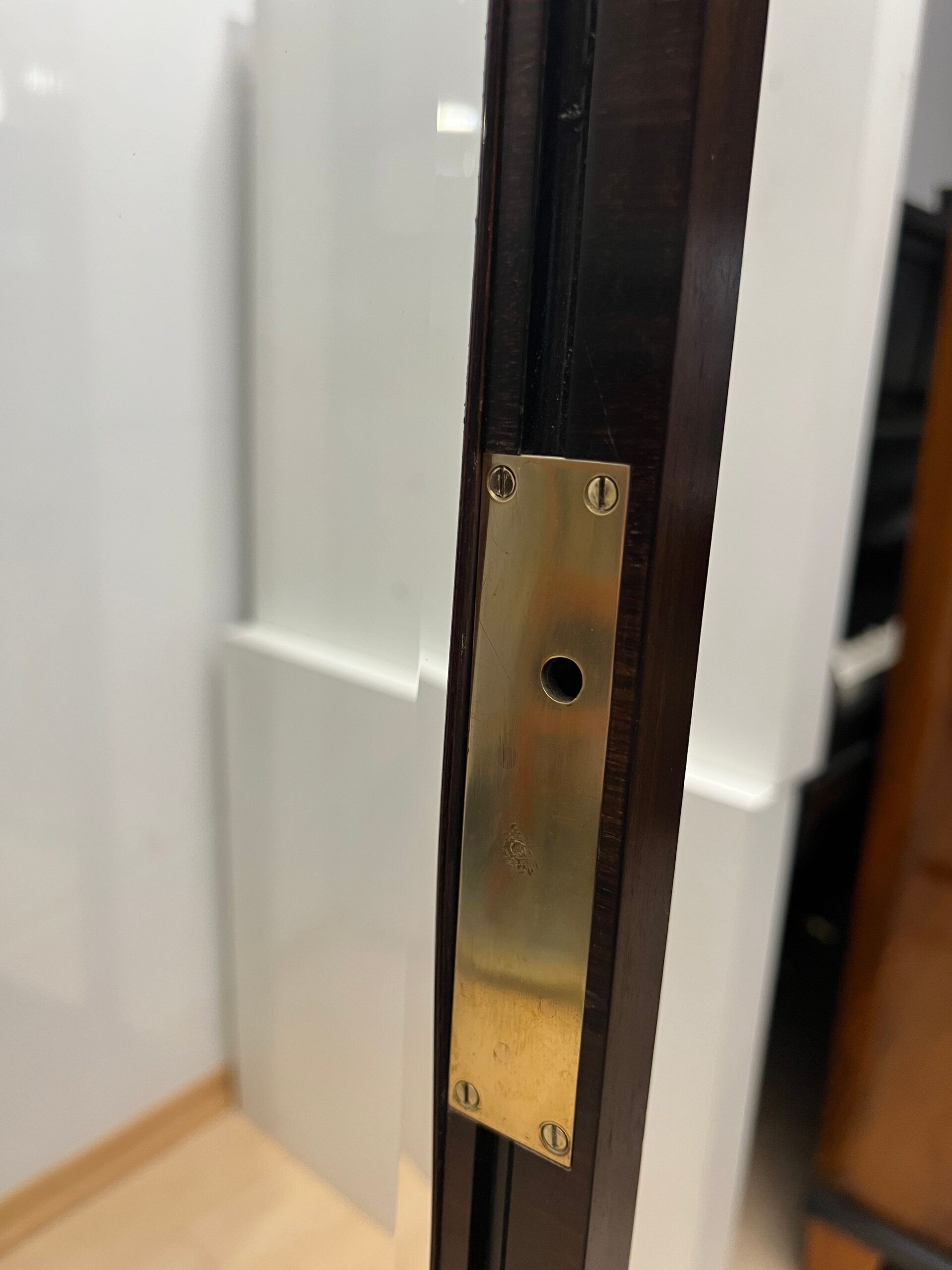 Art Deco Display Cabinet, Macassar Veneer, France, circa 1930 - Image 17