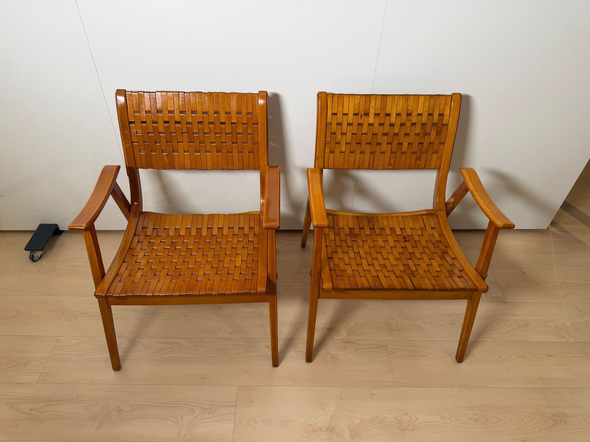 Pair of Midcentury Armchairs by Gelenka, Germany circa 1950 - Image 2