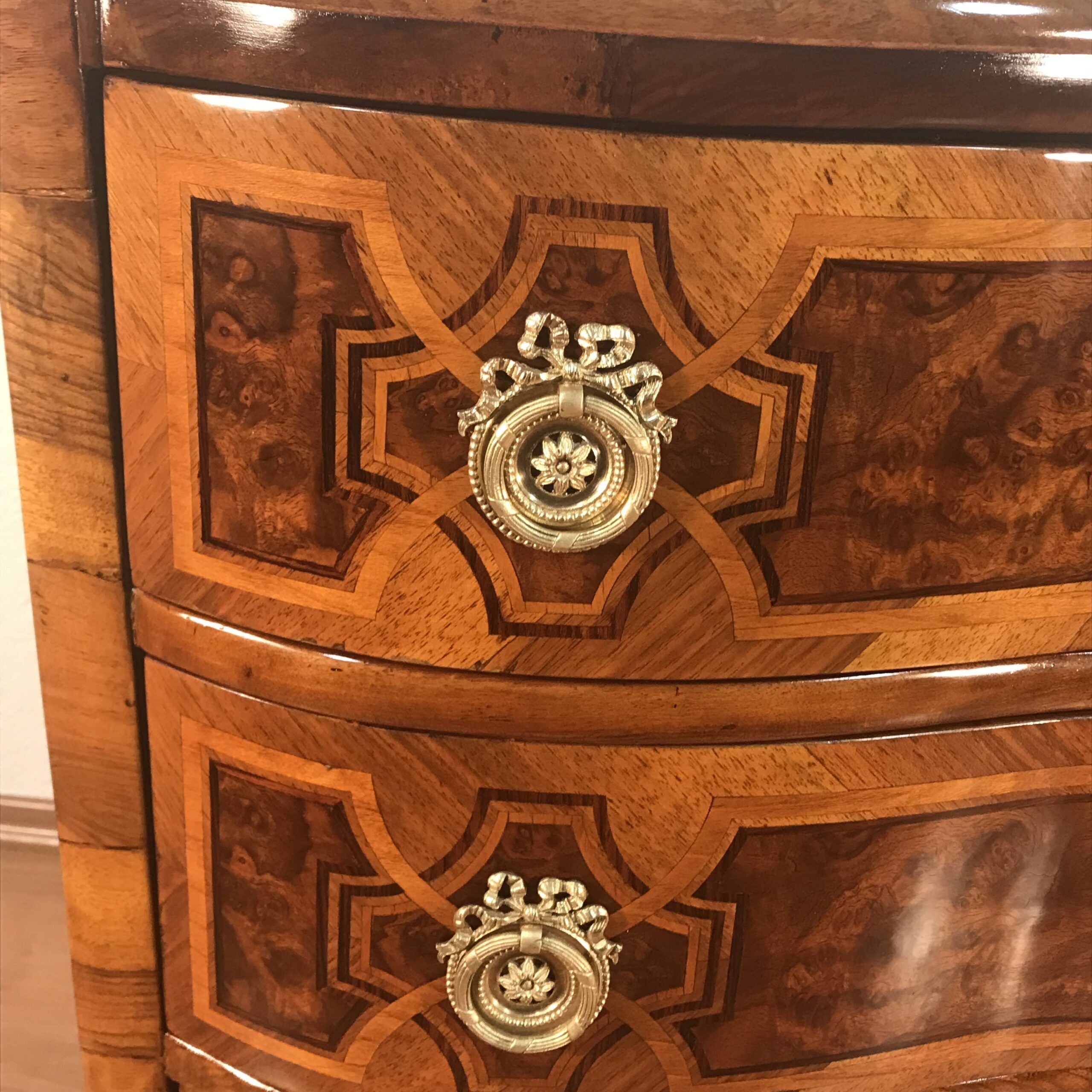 German Baroque Walnut Chest of Drawers, Germany 1750 - Image 3