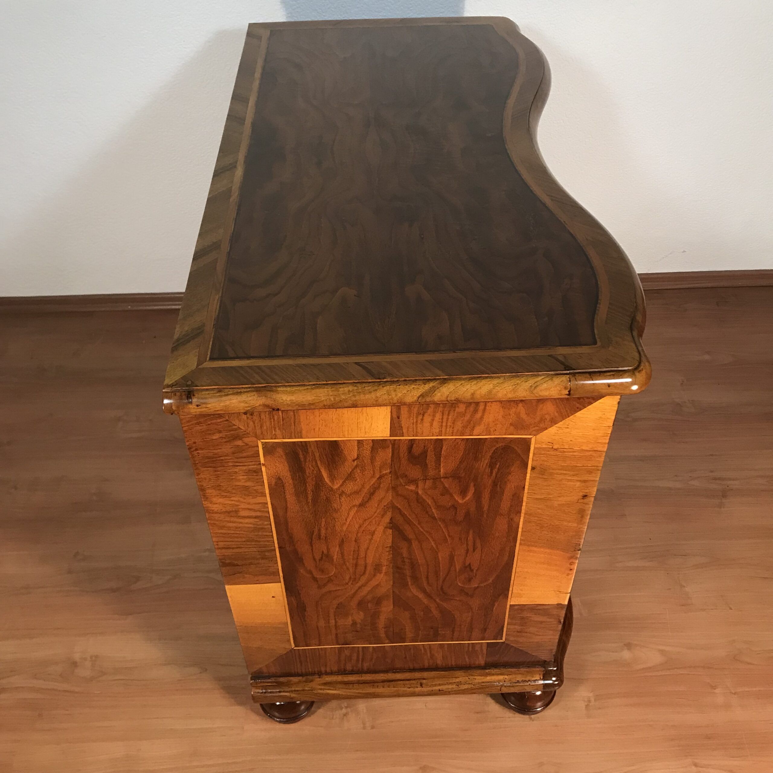 German Baroque Walnut Chest of Drawers, Germany 1750 - Image 7