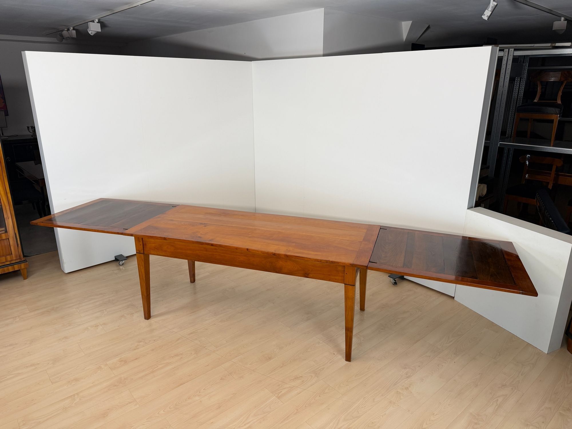 Biedermeier Extendable Dining Table, Cherry Wood, France, circa 1820 - Image 5