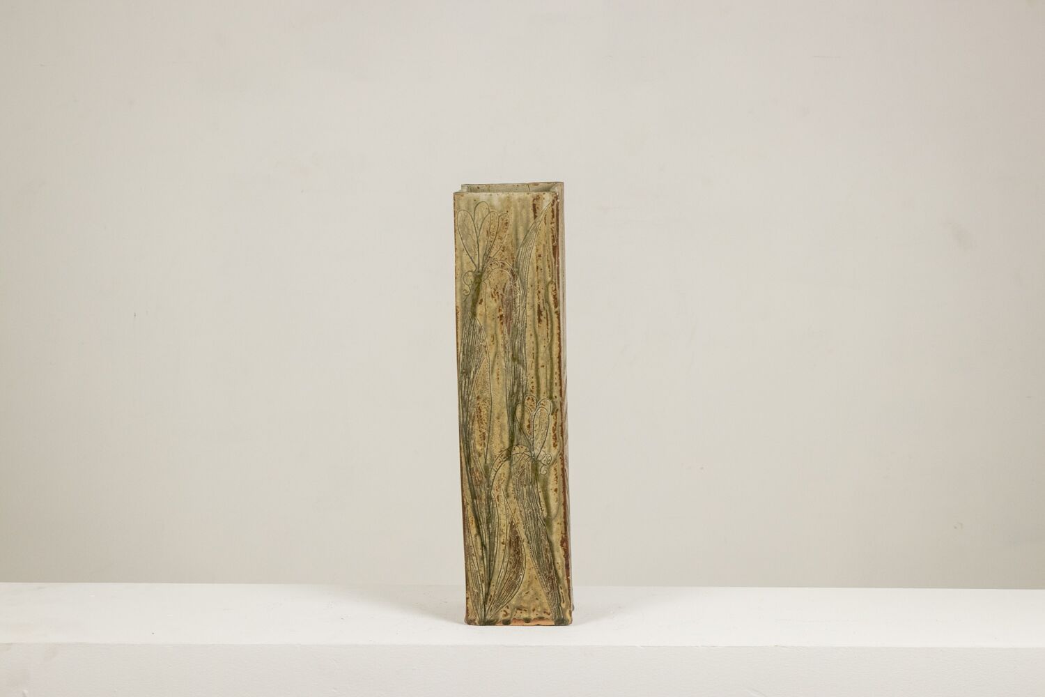 Brutalist Stone Vase with Plant Decoration, 1970s - Image 2