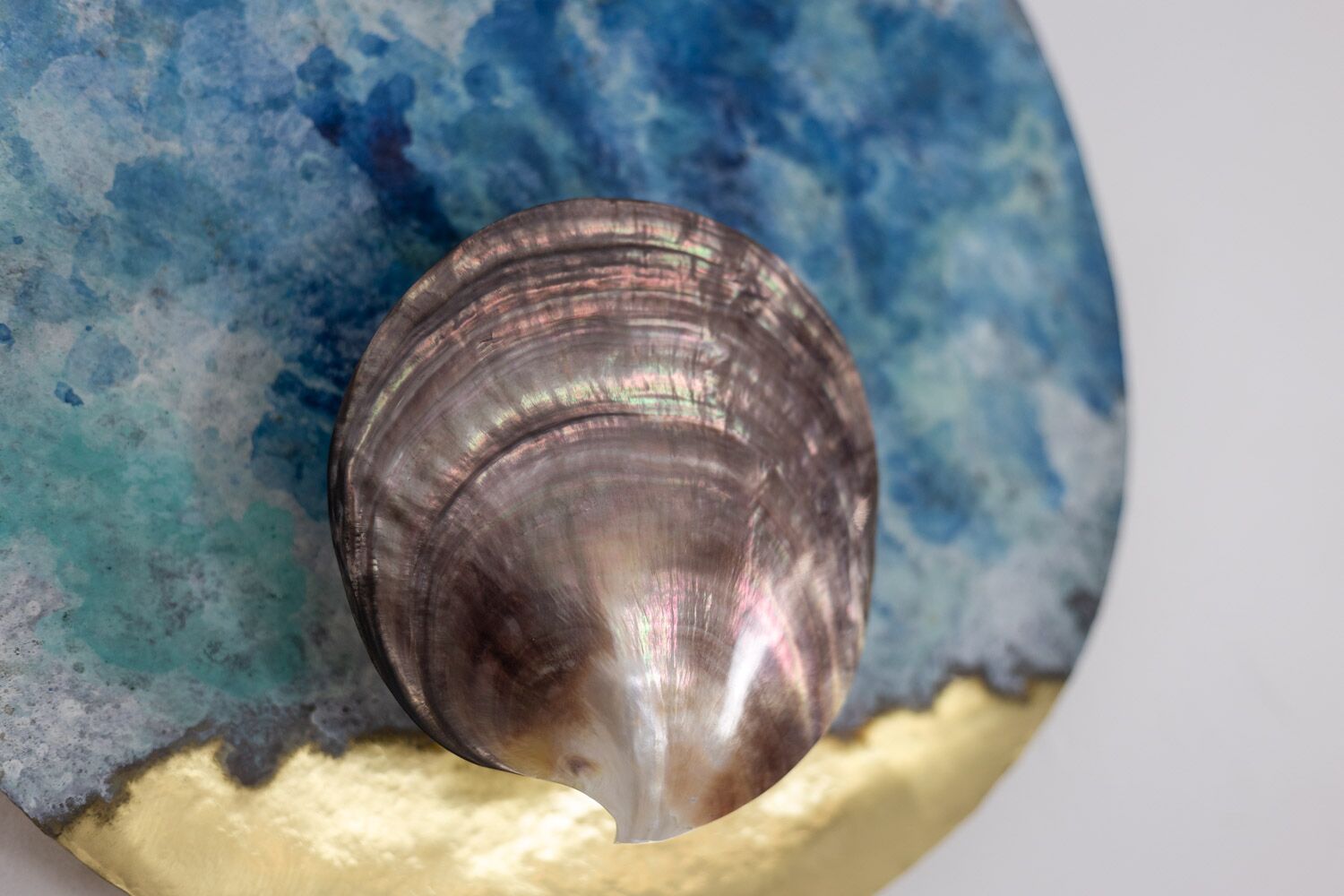 “Black Mother-of-pearl” Lights, Pair, Contemporary Work - Image 5