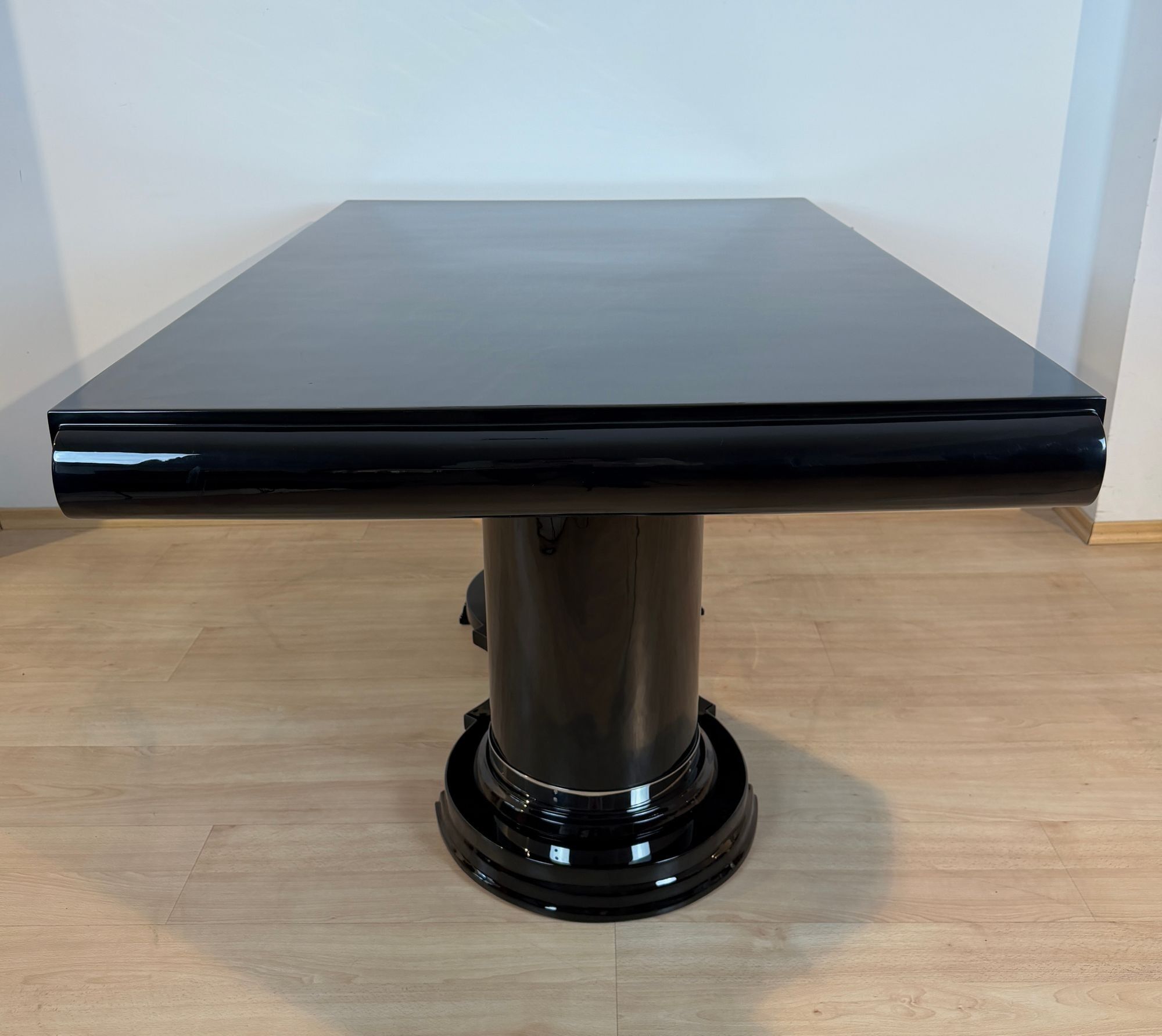 Art Deco Dining Table, Black Piano Lacquer, France, circa 1930 - Image 14