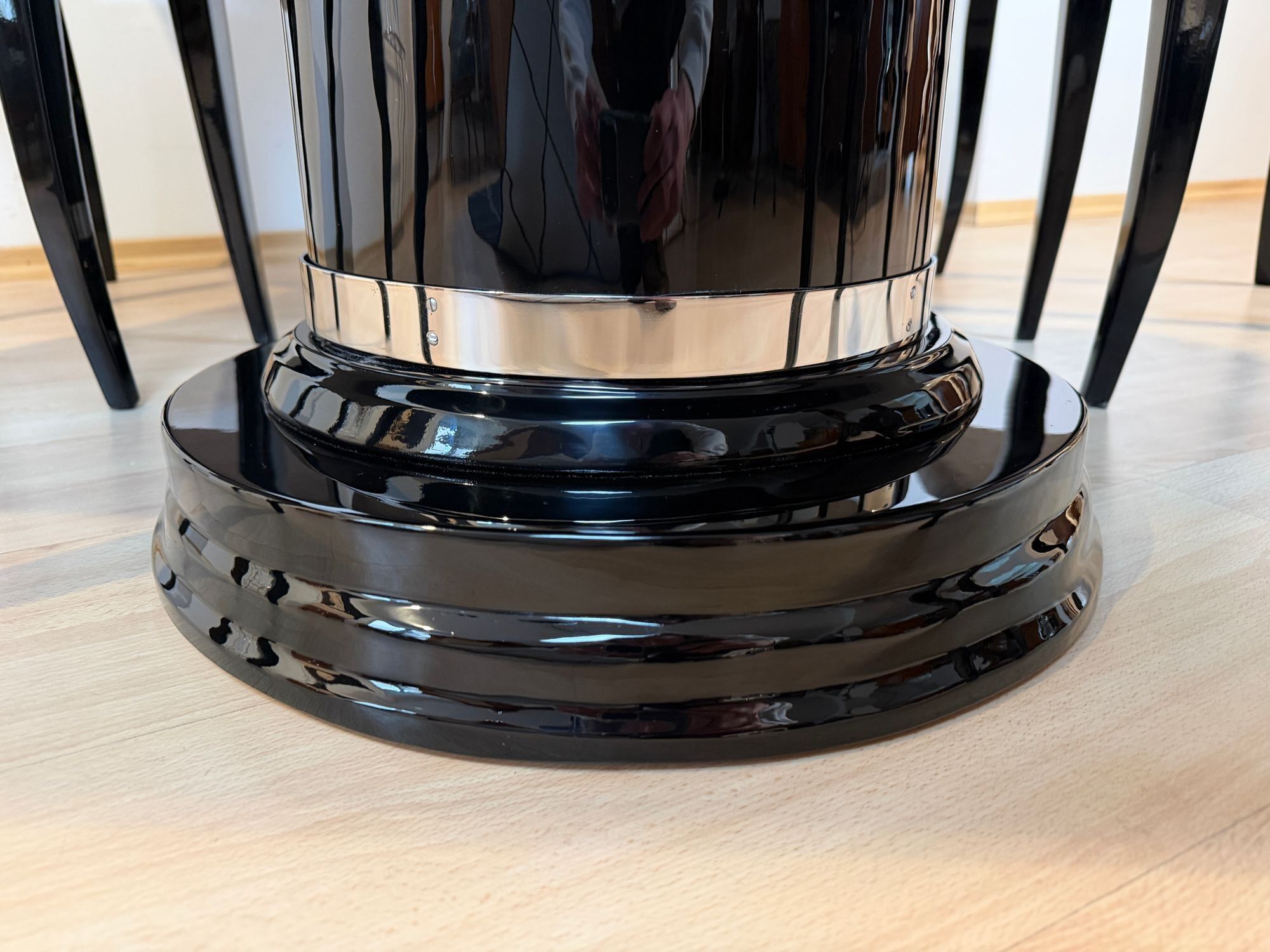 Art Deco Dining Table, Black Piano Lacquer, France, circa 1930 - Image 10